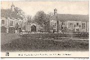 Modave-lez-Huy. Cour d'honneur du château de Modave