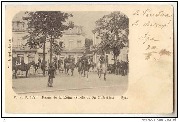 SPA. Palais de la Reine, sortie de Sa Majesté.