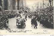Voitures-Réclame ouvrant le Cortège