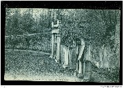 Ch&acirc;teau de Mariemont. Ruines dites Le Fer &agrave; cheval
