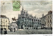 Anvers - La Banque nationale construite de 1875 à 1880. Architecte H. Beyaert, et Statue Leopold Ier