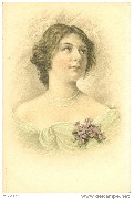 Femme décolletée au bouquet de violettes