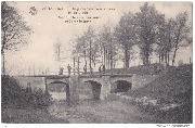 Diest. Brug over de zwarte beek bij de statie - Pont sur le ruisseau noir près de la gare