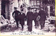 Campagne de 1914-1915. Visite aux ruines d'Ypres du député l'abbé Lemire d'Hazebrouck - visiting the ruins of Ypres