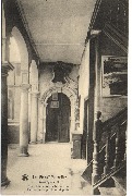 Cour intérieure de la Maison de la Bourse Portique et Porte