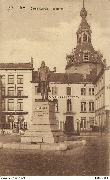 Namur. Statue Léopold II et Beffroi