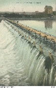 Namur. Le d&eacute;versoir &agrave; La Plante