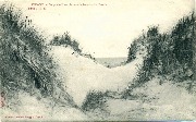 Knokke. Coup d'œil sur la mer à travers les dunes