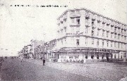 Knocke-Zoute. La Digue et l'Hôtel de la Plage