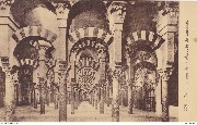 Vue intérieure de la Mosquée de Cordoue