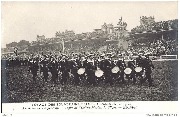 La Revue du Longchamp D&eacute;fil&eacute; des Fusiliers Marins  La Clique