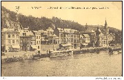 Dinant. La Rive Droite de la Meuse et bateaux pour Hasti&egrave;re