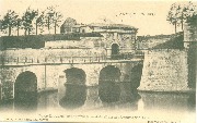 Anvers en 1860. Porte Kipdorp, cot&eacute; ext&eacute;rieur - actuellement Place de la Commune