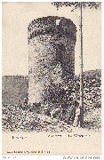 Vianden. Le ch&acirc;teau   La Weissenthurm