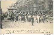 Verheerlijhing van Jakob van Artevelde. Burgers, Ambachtsgezellen en vrouwen uit de volksklas. -Bourgeois, artisans et femme du peuple