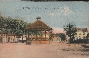 Kiosque - Bourg-Léopold, Kiosque et Place Royale