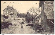 Bomal. Le Château et la route