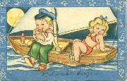 Couple enfants sur un voilier au clair de lune. Elle en bikini, lui pique-niquant