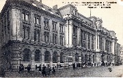 Bruxelles H&ocirc;tel des Postes et T&eacute;l&eacute;graphes  Construit en 1855 par De Curte Place de la Monnaie  