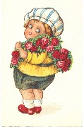 Garçonnet au collier de fleurs