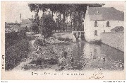 Roux. Le Pi&eacute;ton et le Moulin Lacroix.