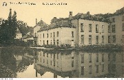 Bonlez(Brabant) Le Château vu des étangs