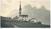 Paysages choisis du Tyrol. (&eacute;glise au milieu d'un petit village, au fond cimes de montagne)