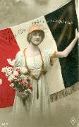 Meurtri mais vainqueur (femme all&eacute;gorique casque et drapeau)