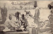 Congo Belge. D&eacute;ballage de marchandise