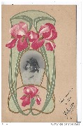 Portrait de fillette is'arrangeant les cheveux incrusté dans cadre art nouveau au glaïeulsaux fleurs