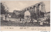 Jouy aux Arches. R&ouml;misches Wasserleitung. Aqueduc romain.