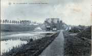 La Louvière. Le canal près de l'ascenseur