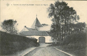 Fexhe-Le-Haut-Clocher. Chemin De L'Eglise