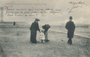 Ostende. S. A. R. le prince Léopold se rendant à la Plage