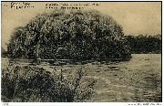 Congo Belge . Belgisch Congo Le Lualaba. Rocher formant les portes d'Enfer De Lualaba Rots der Hellepoort