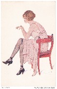 Les Fétiches à la Mode (Femme assise dans un fauteuil, examinant son bracelet)