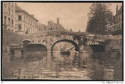 Bruges. Le très ancien pont des Augustins / De aloude Augustijnenbrug - Text at bottom