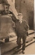 Malines. Portrait de Jef Denyn maître carillonneur 