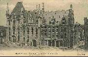 Bruges. La Nouvelle Poste et le Palais du Gouverneur