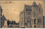 Sint-Laureins. Gemeentehuis en Gedenksteen 