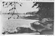Virelles-lez-Chimay Le lac Flotille des hydroglisseurs