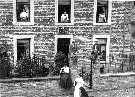 Photo. Ces Dames à la Villa Beau Séjour.  A situer