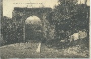 Sautour Porte romaine vue du haut 