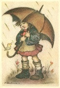 Gamine avec parapluie et oiseau sous la pluie