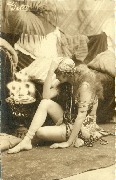 Betty assise (danseuse) Betty assise (danseuse)