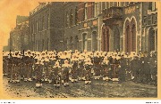 Carnaval de Binche Groupe de Gilles :la tenue du matin