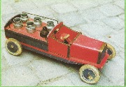 Mus&eacute;e du Jouet Camion laitier en bois et m&eacute;tal