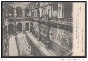 Vue perspective du grand vestibule et escalier d'honneur