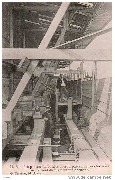 Vue des poutres de butt&eacute;e sous la passerelle vers les oies au moment du premier d&eacute;placement
