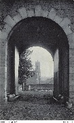 Flémalle-Grande. L'Eglise vue de l'entrée du Château